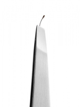 Пинцет для бровей со скошенным краем в классическом дизайне Solomeya Eyebrow tweezer, 1 шт